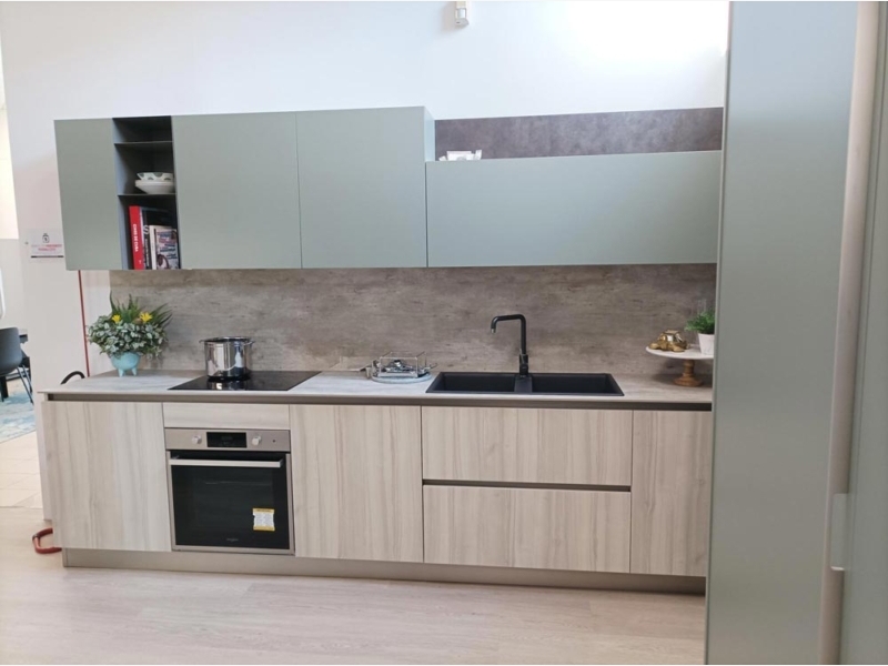 Cucina Con Gruppo Colonne