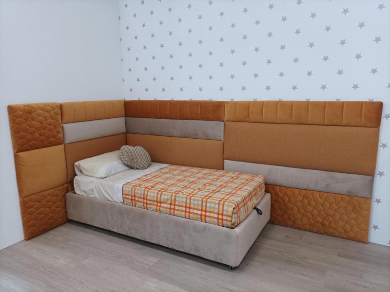 Letto Sommier Contenitore con Boiserie a Muro