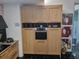 Cucina Con Penisola e Soggiorno