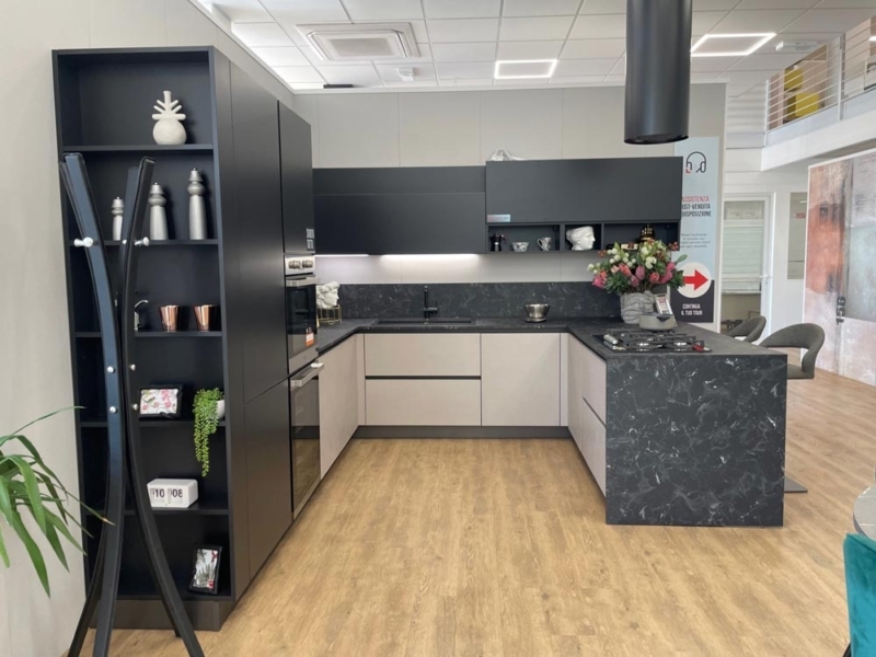 Cucina A Doppio Angolo Con Penisola