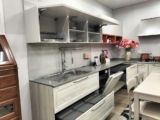 Cucina Angolare: Eleganza e Funzionalità Moderna