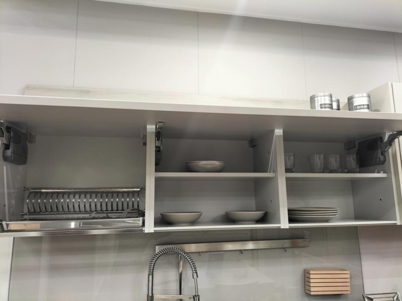 Cucina Angolare: Eleganza e Funzionalità Moderna