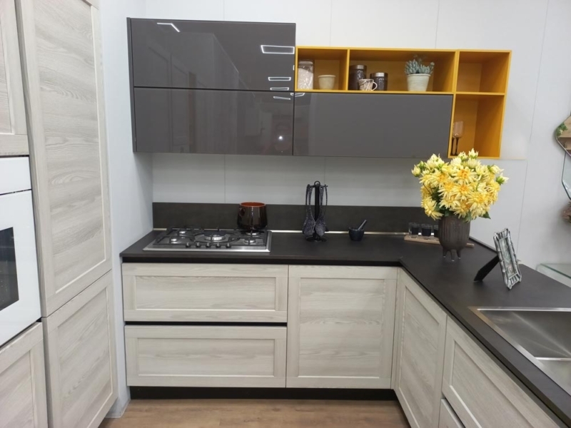 Cucina Angolare Con Penisola