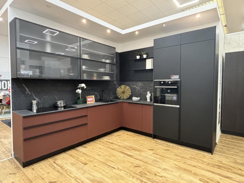 Cucina Angolare Con Boiserie