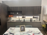 Cucina Angolare Moderna con Colonne