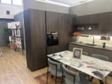 Cucina Angolare Moderna con Colonne
