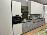 Cucina Lineare Con Pensili Alti