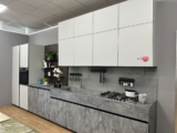 Cucina Lineare Con Pensili Alti