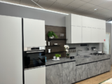 Cucina Lineare Con Pensili Alti