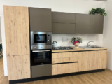 Cucina Lineare con Gola e 2 Colonne