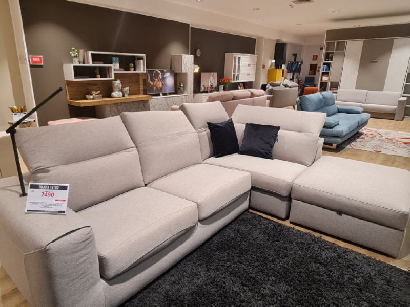 Divano con Sedute Estraibili e Pouf Contenitore
