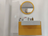 Bagno Giallo con Specchio Rotondo