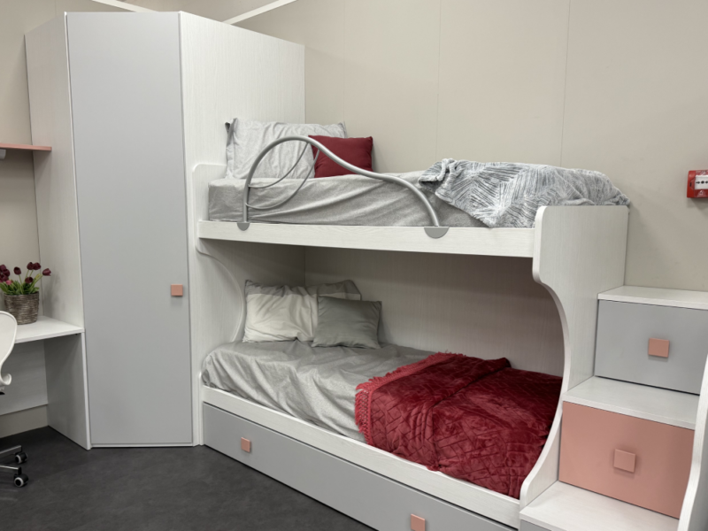 Cameretta con Cabina Angolare