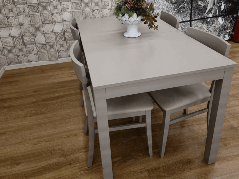 Tavolo Allungabile Con 4 Sedie Coordinate