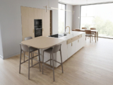 Cucina Elegante Con Isola E Piano Snack