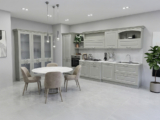 Cucina Classica Lineare Con Colonne