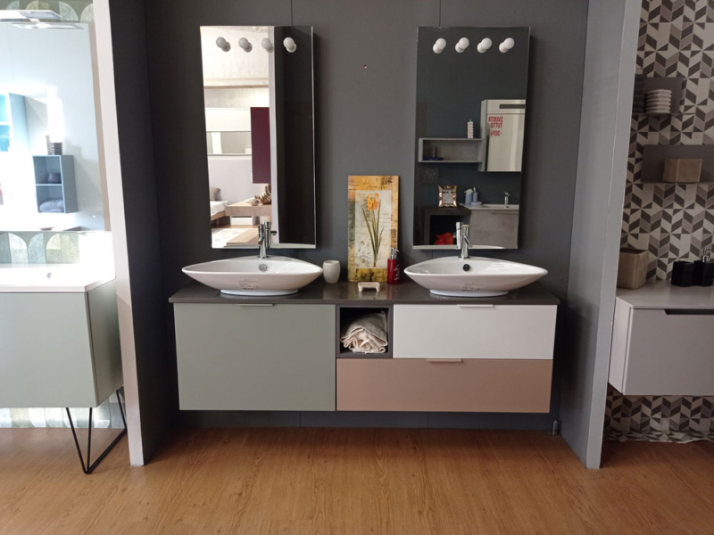 Bagno Doppio Sospeso