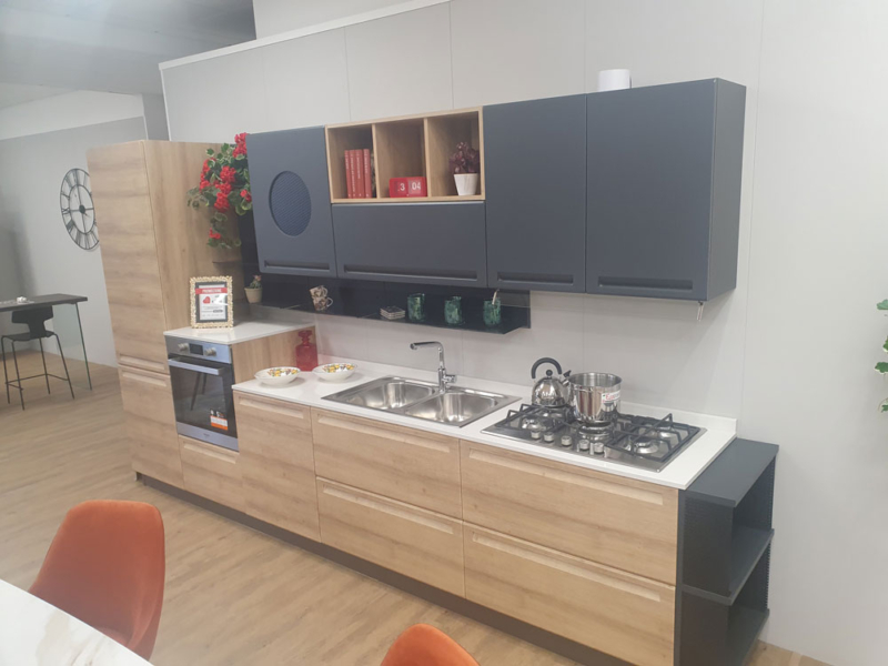 Cucina Lineare Rovere E Titanio