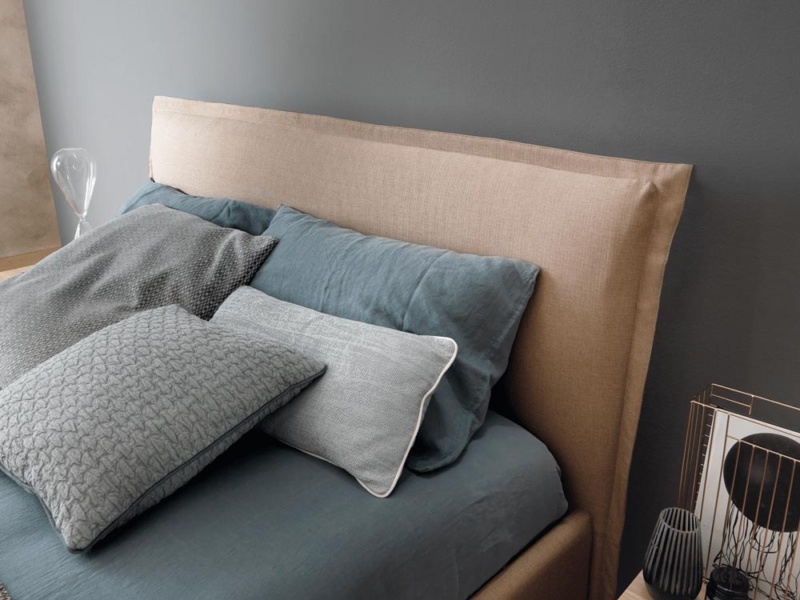 Letto Una Piazza e Mezza Imbottito con Contenitore 06